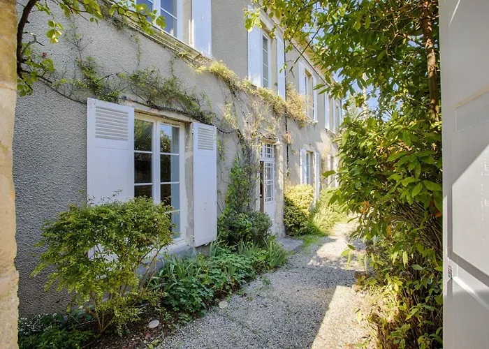 La Villa Oceane — Beach & Old Presbytery