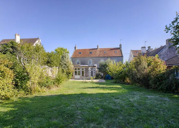 La Villa Oceane — Beach & Old Presbytery
