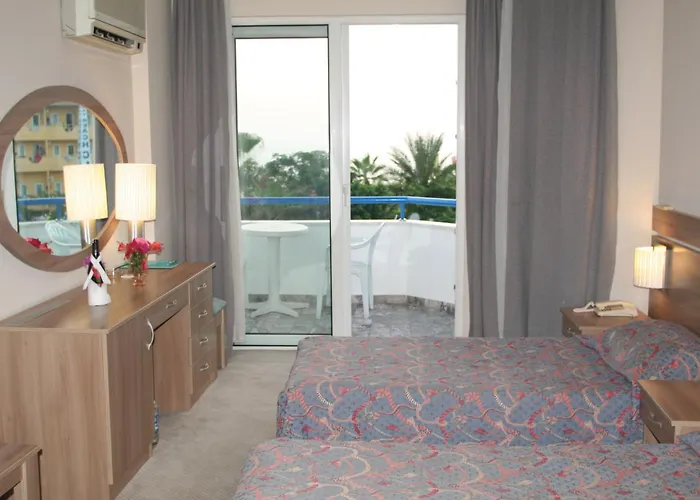 Goedkoop hotel: Elysee Beach Hotel