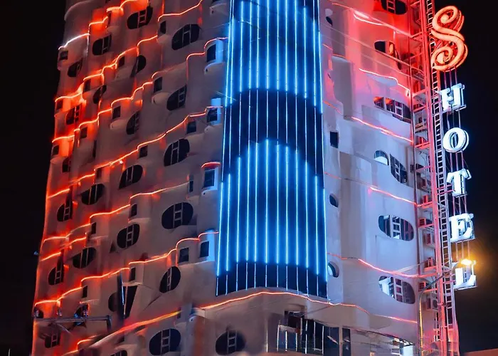  S & Residences