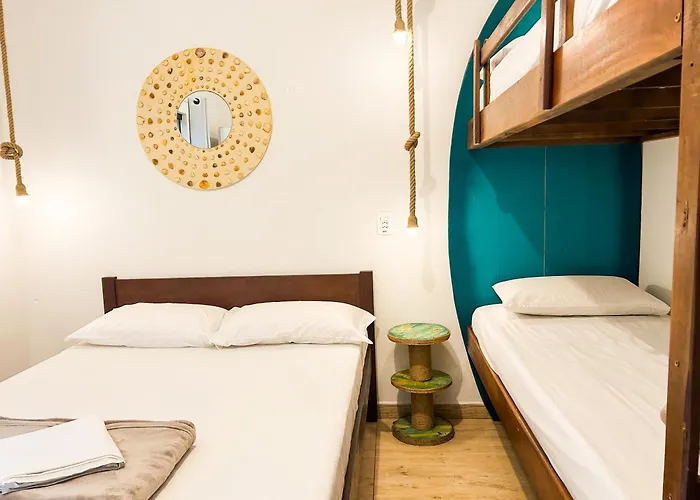 Hotel que aceita animais de estimação: Babitonga Hostel - 100m da Prainha