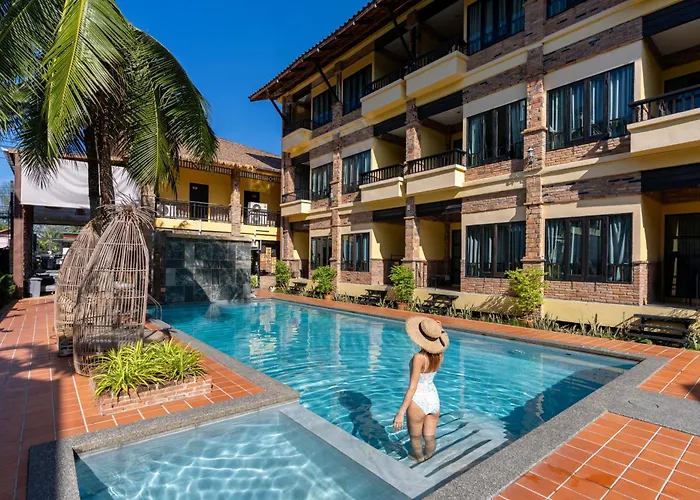 Luxury hotel only: Motive Cottage Resort