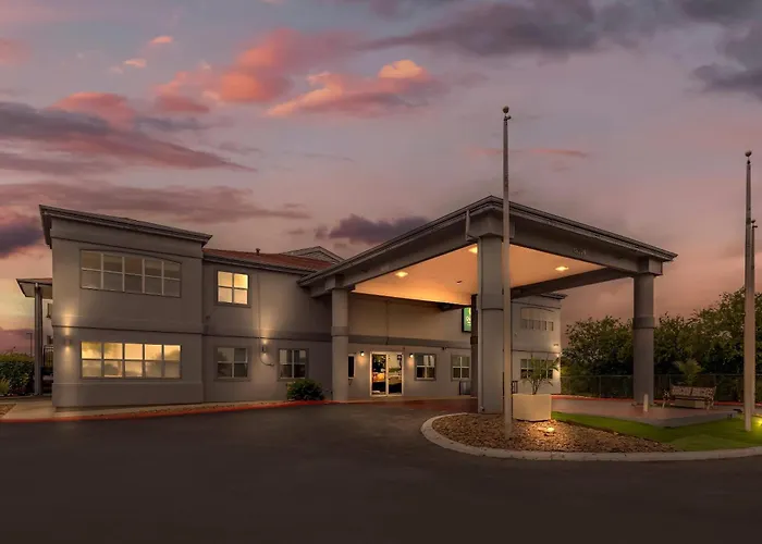 Golf hotel: Quality Inn & Suites I-10 Near Fiesta Texas