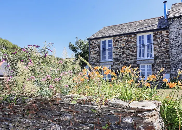 Hotel near College: Atlantic View