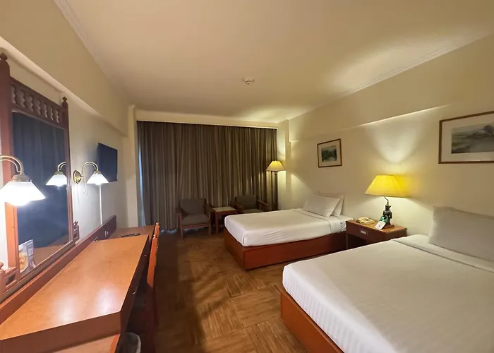 Family Hotel: Bangkok Palace Hotel