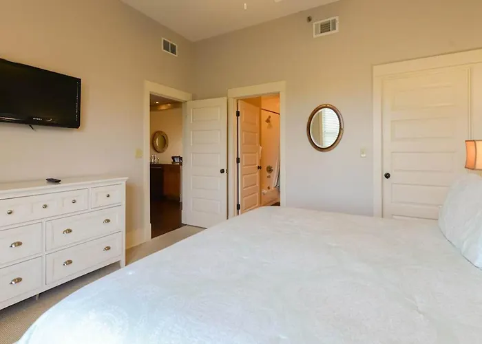 Villa: Redfish Village Condos