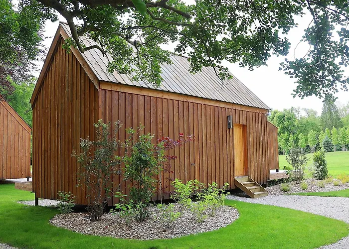 Les Cabanes Du Moulin De L'Ortille&SPA