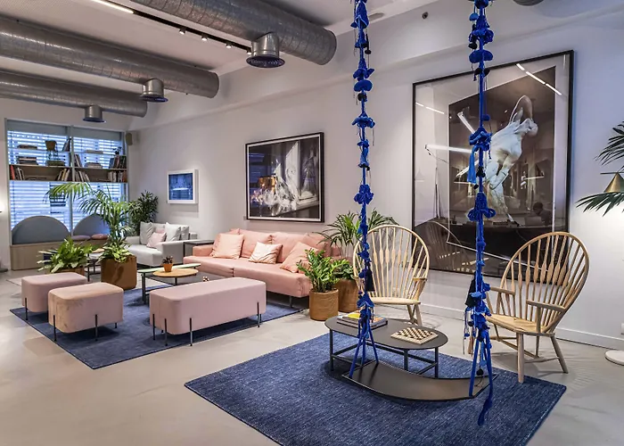 Pet Friendly hotel: Artist Hotel - An Atlas Boutique Hotel