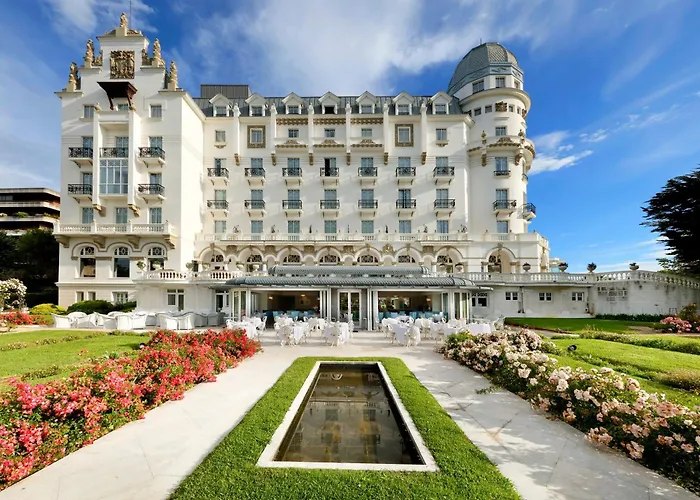 5 star hotels Eurostars Real