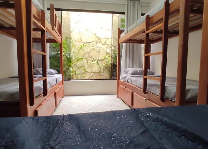 Get Up Hostel