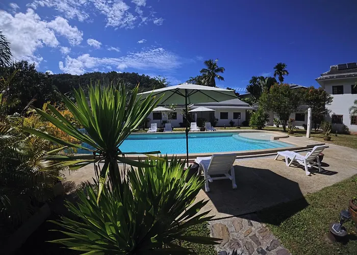  Villa Colina Khao Lak Rooms And Bungalows - Adults Only