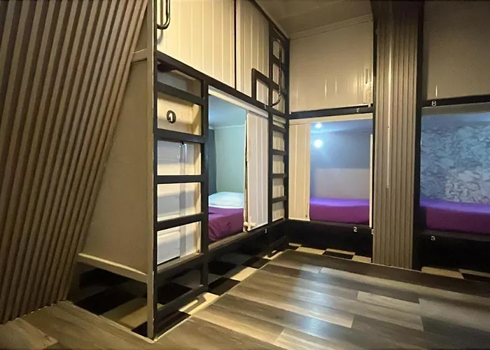 Hotel: Hostel la Antigua Capsula