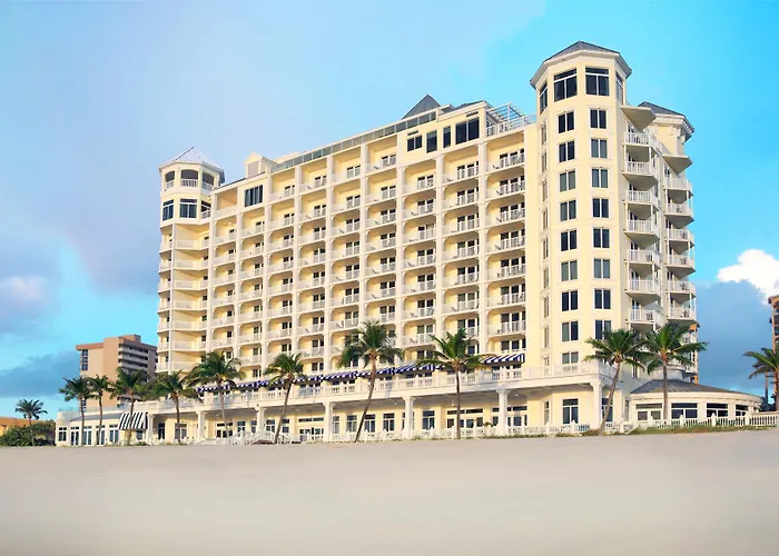 Motels Pelican Grand Beach , A Noble House