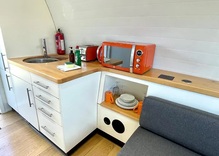 Armadilla 1 At Lee Wick Farm Cottages & Glamping Glamping
