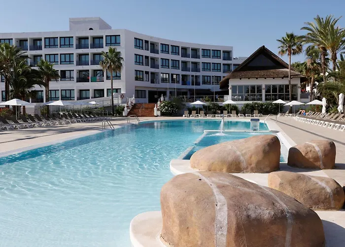 Marvell Club & Apartments