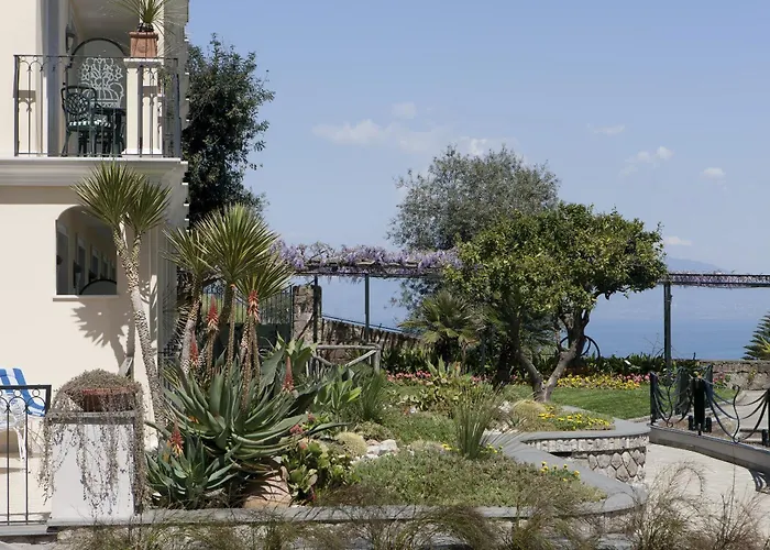 Grand Capodimonte
