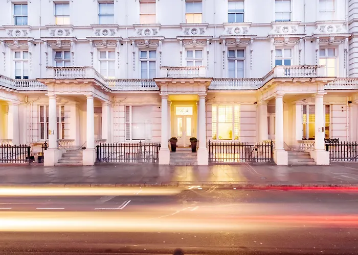 Hyde Park Executive Apartments