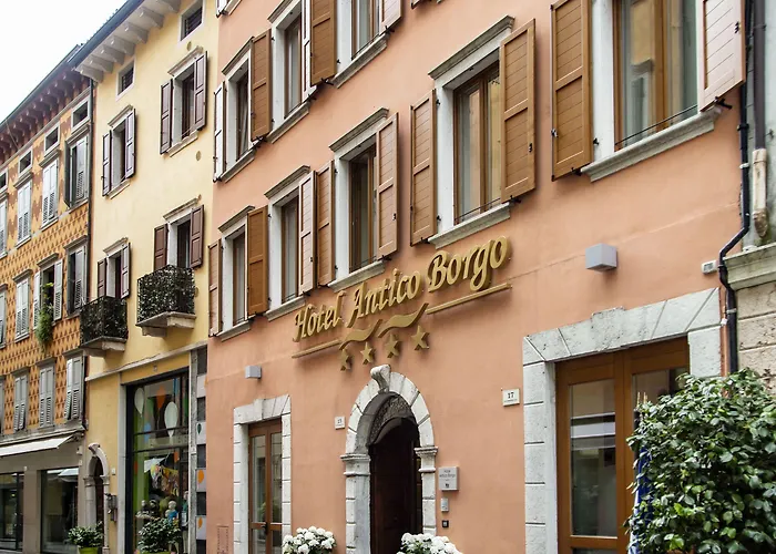 Romantic hotel: Hotel Antico Borgo