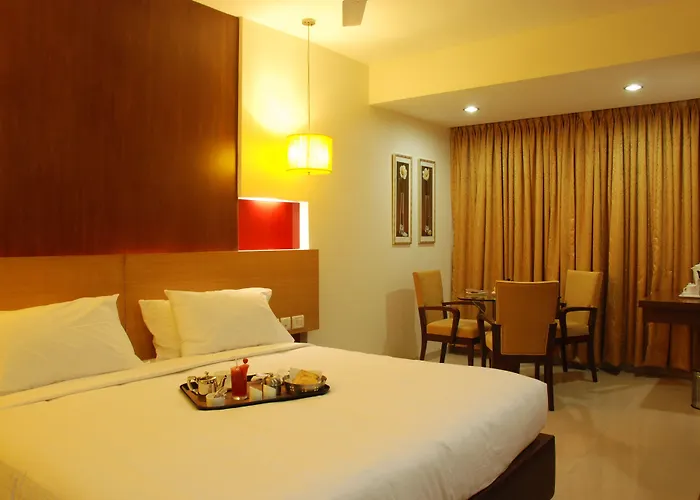 5 star hotels Oriental Residency