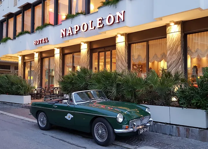 Hotel Jacuzzi: Hotel Napoleon