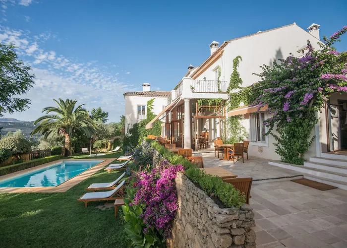 Kid friendly hotel La Fuente De La Higuera