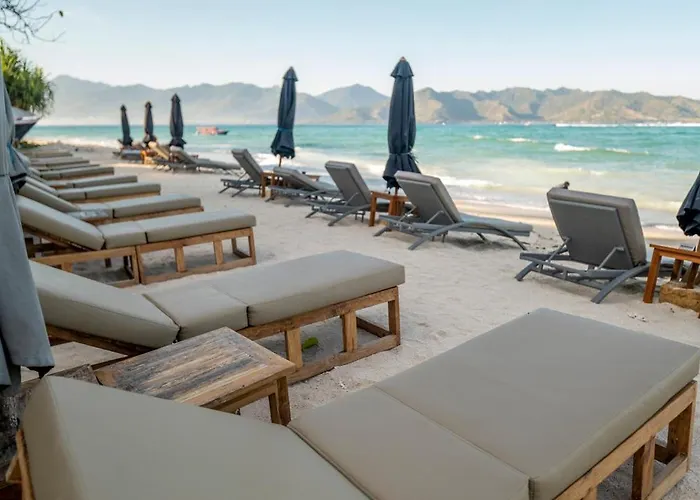 Hotel: Mowies On The Beach