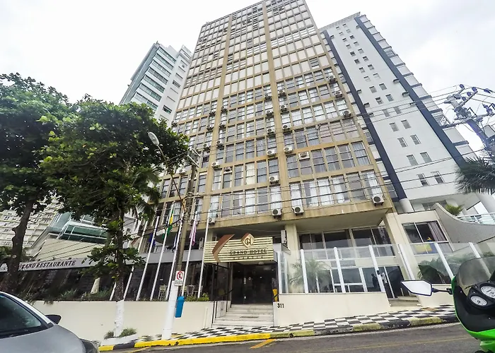 Hotel 3 estrelas: Grand Hotel Guarujá - A sua Melhor Experiência Beira Mar na Praia!