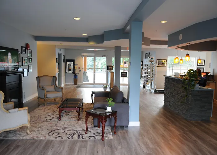 All Motels Quarterdeck Inn Port Hardy
