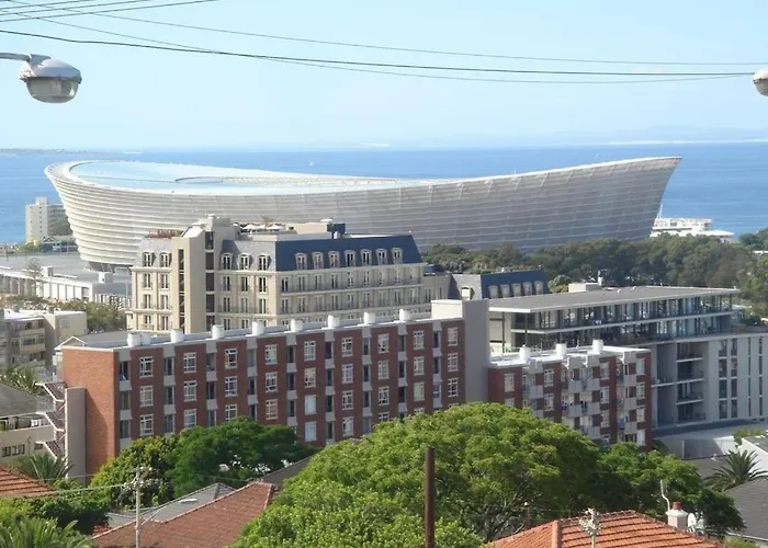 Self catering: Cascades Apartments 609 & 706