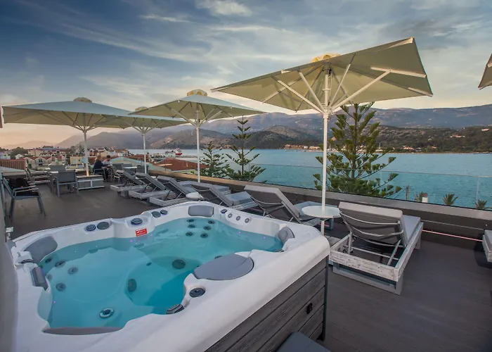 Pet Friendly hotel: Mouikis Hotel Kefalonia