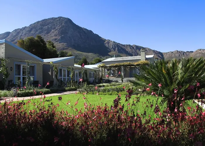 Villa: La Cabriere Country House