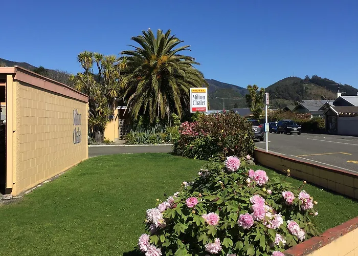 Cheap hotel: Milton Chalet Motel