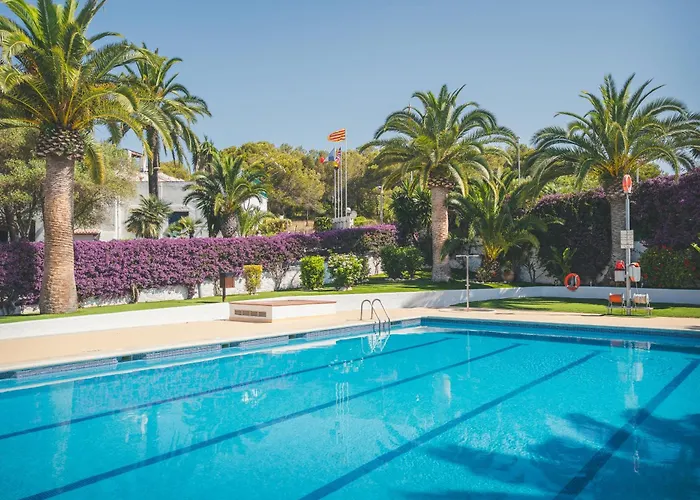 Hotel cerca del colegio: Holacamp Sitges Relax