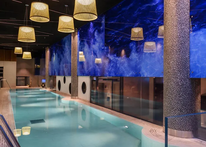 Family Hotel: Port Tower By Isrotel Design