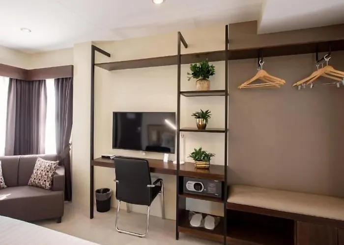 Jacuzzi hotel: Rovira Suites