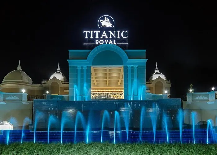 Resort: Titanic Royal-Families And Couples Only