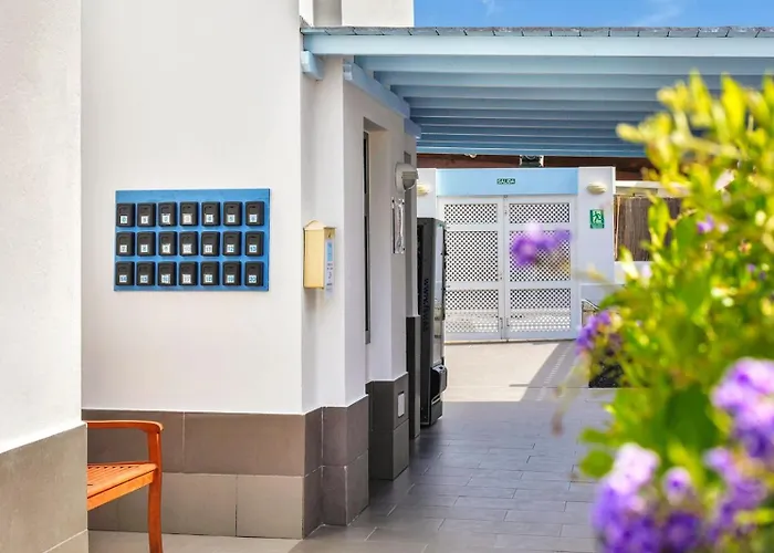 Vakantieverhuur: Apartamentos Livvo Mar Azul - Adults Only