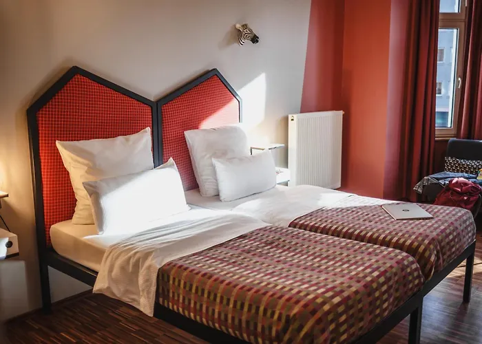 Resort: The Circus Hostel