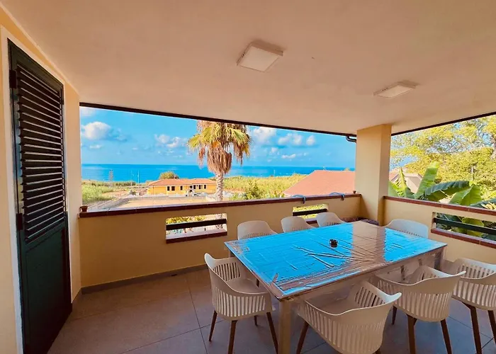 Villa Paglianiti - Your FAMILY Residence!