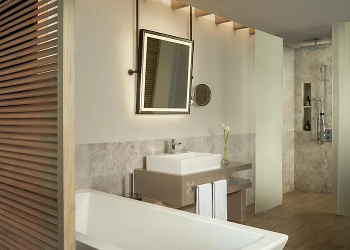 Resort: Saadiyat Rotana Resort And Villas