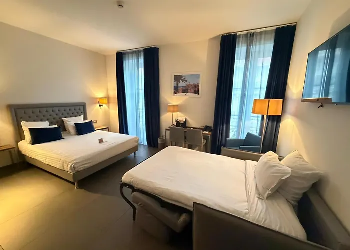 Hotel: Hôtel Nice Azur Riviera