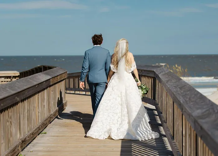 Dog friendly hotels Courtyard By Marriott Jekyll Island
