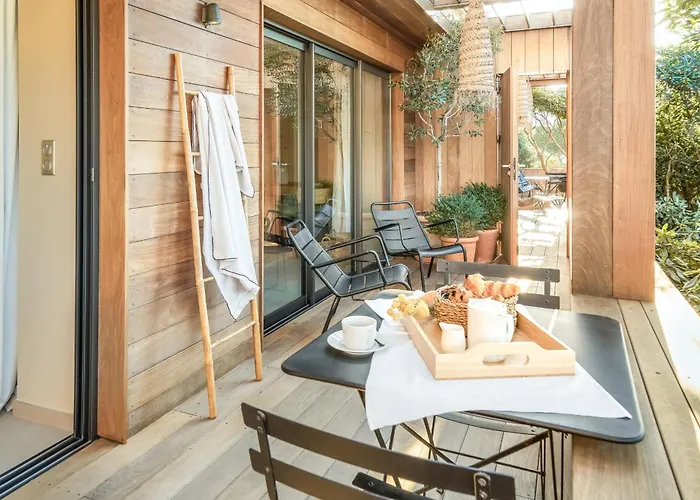  Boutique Chateau Rouher