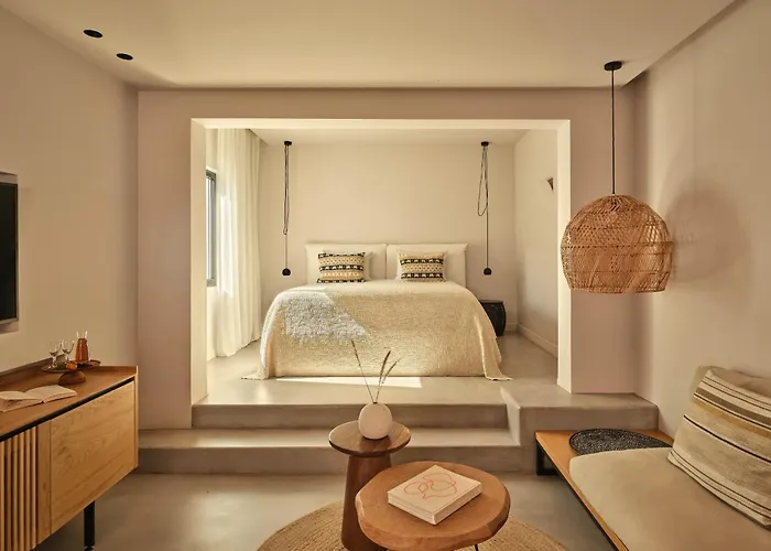 Ski hotel: Minos Beach Art Hotel, A Member Of Design Hotels