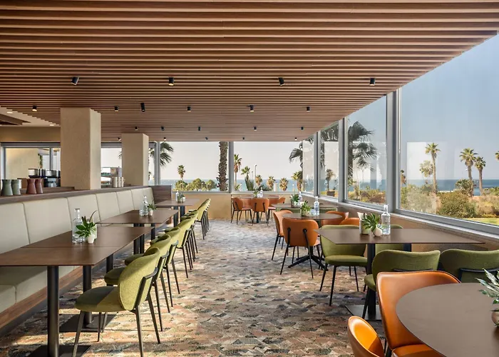 Luxury hotel only: Dan Panorama Tel Aviv Hotel