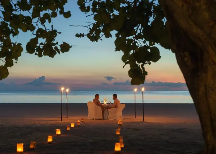 Golf hotels Couples Swept Away (Adults Only)