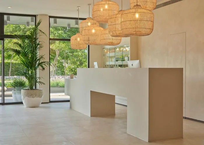 Pet Friendly hotel: Don Carlos Marbella