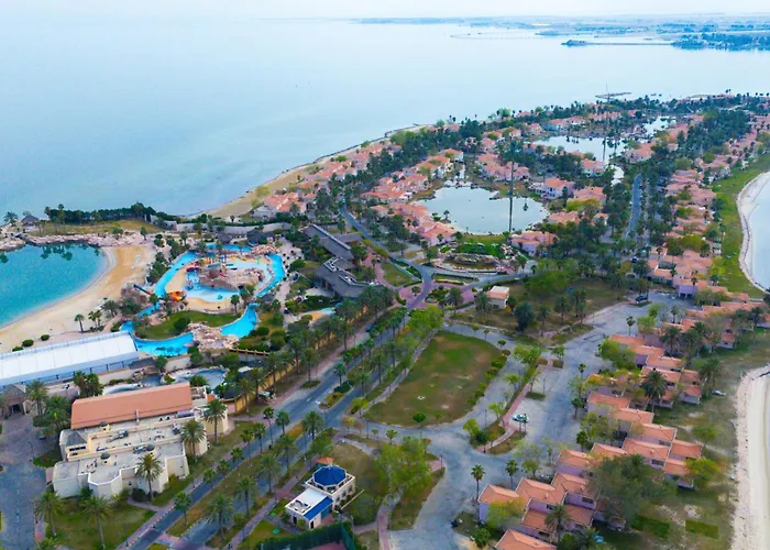 Hotels with tennis Sunset Beach For Entertainment