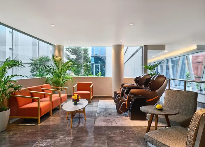 Boutique hotel only: Hilton Garden Inn Singapore Serangoon