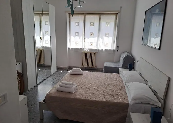 Gold Sunshine srls Guest House o Affittacamere